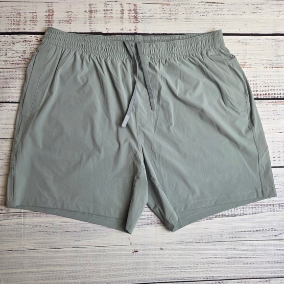 Bearbottom Other - Bearbottom Atlas Short Mens XL Gray 5.5 Inch Inseam Recycled Nylon Spandex